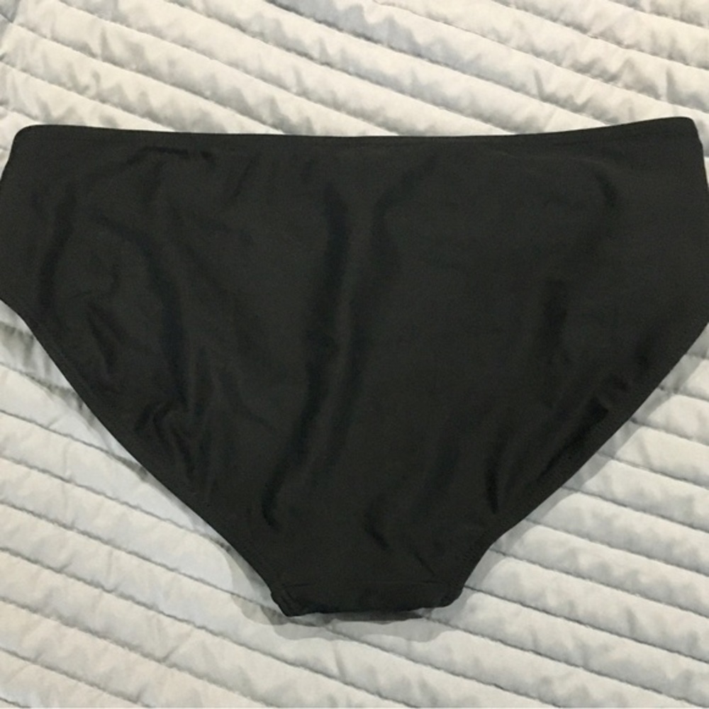 Black Bikini Swimsuit bottoms. No Brand. Size L - Picture 2 of 3